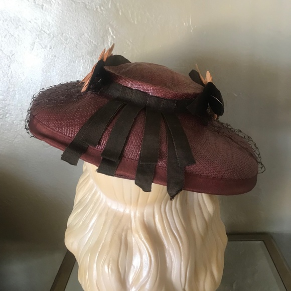 STRIKING 1940S\' GARNET STRAW WIDE BRIM HAT - FEATHER BOWS & MATCHING VEIL main image 8